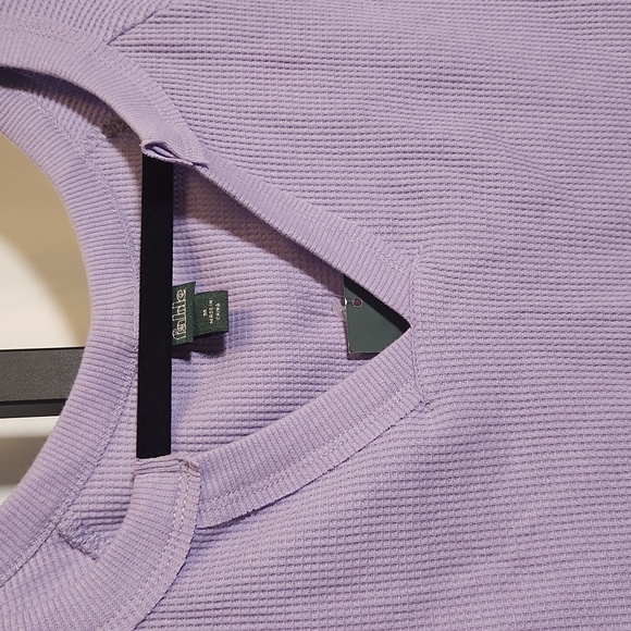 NWT WILD FABLE Women's Soft Purple Long Sleeve V-Neck Ribbed Boxy - Picture 3 of 6